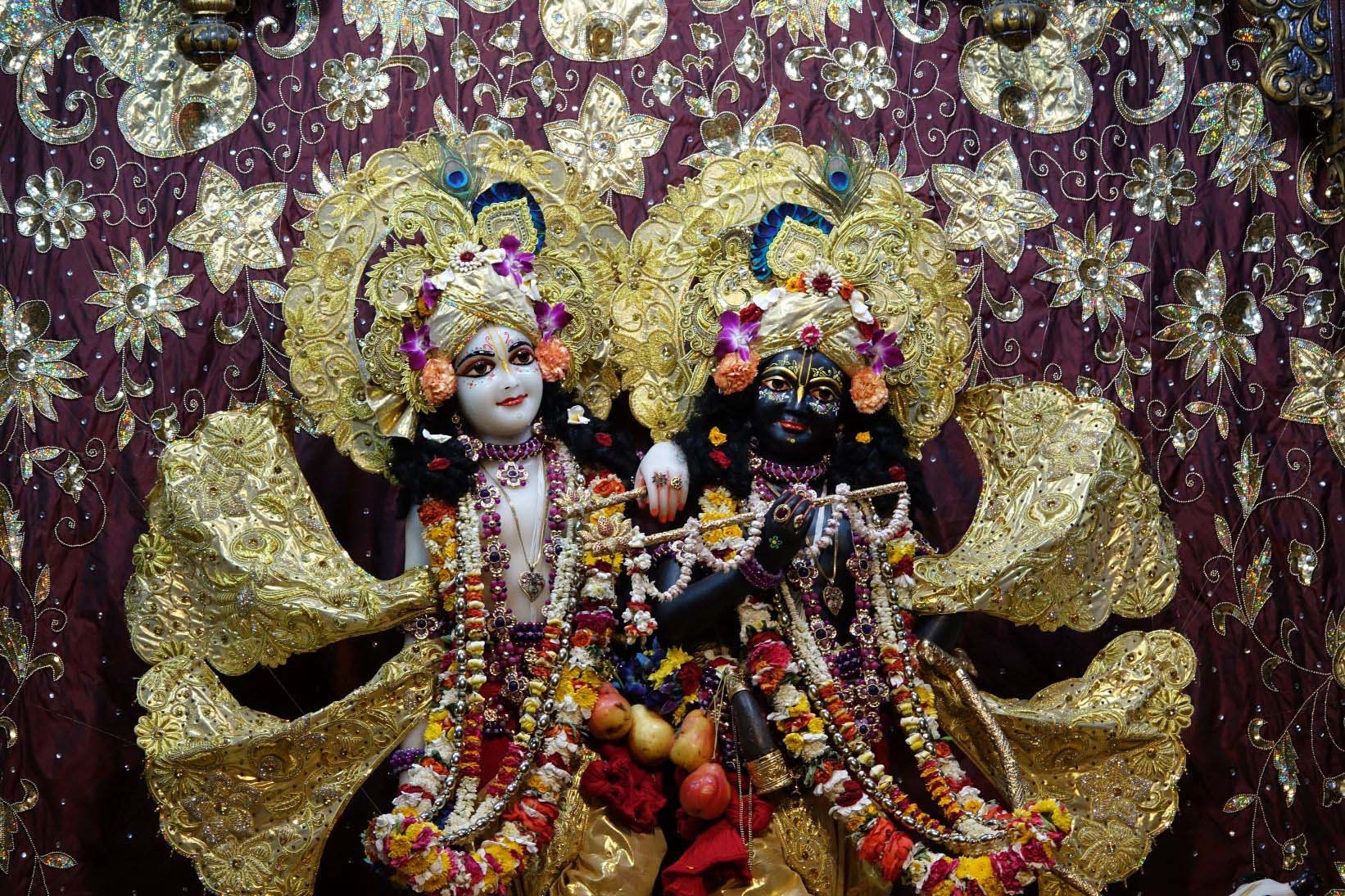 vrindavan krishna mit frau
